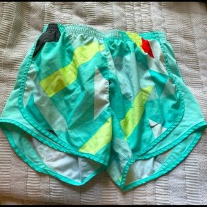 Nike Tempo Lined Shorts